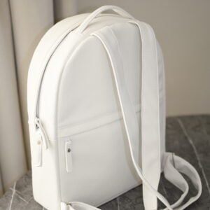 Rucksack „Weißes Glück“ mit Verzierung – Bild 6